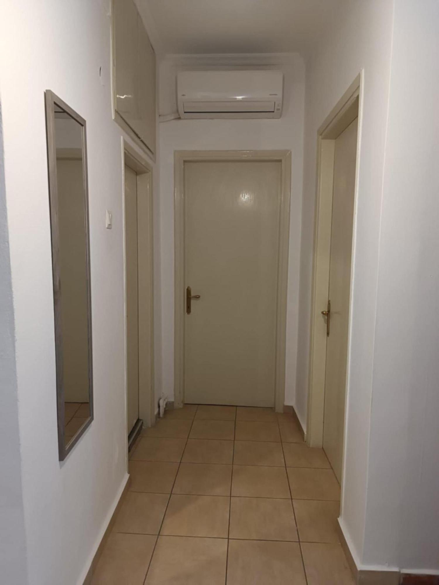 Nikos Apartment *